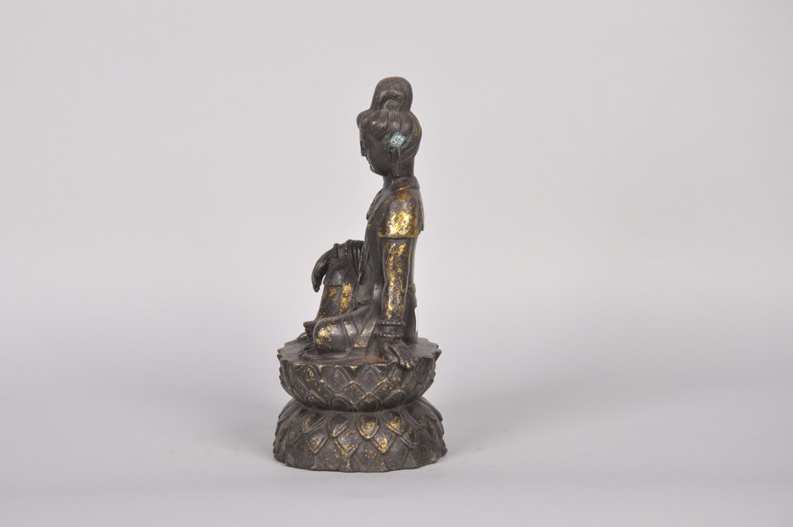 Guanyin Buddha Bronze with Gold Gilding Sculpture, photo 3 of 7