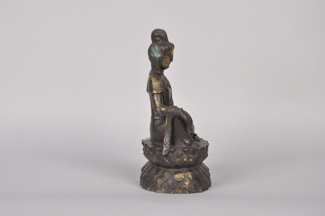 Guanyin Buddha Bronze with Gold Gilding Sculpture, photo 4 of 7