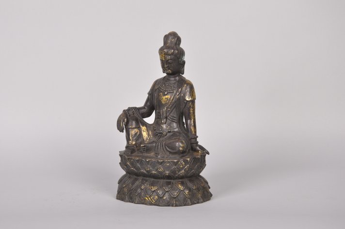 Guanyin Buddha Bronze with Gold Gilding Sculpture