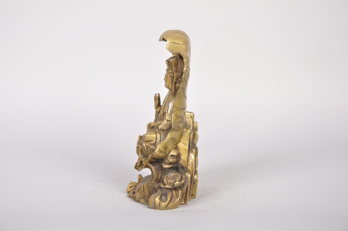 Guanyin Buddha Bronze Sculpture, photo 3 of 8
