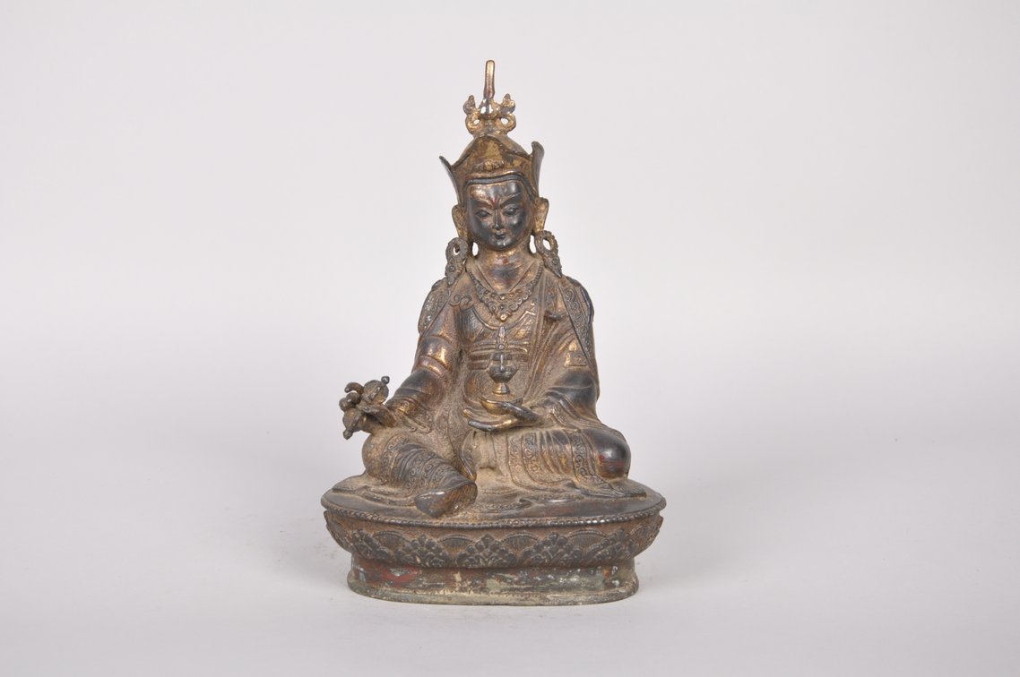 Sino Tibetan Bronze Guru Sculpture, photo 2 of 8
