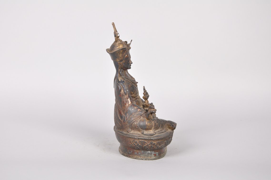 Sino Tibetan Bronze Guru Sculpture, photo 4 of 8