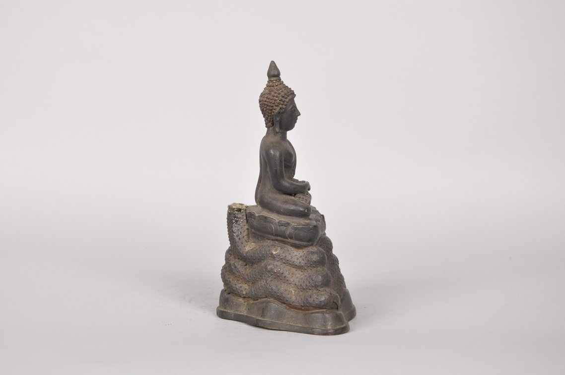 Siddhartha Gautama seated on a Serpent Throne Sculpture, photo 4 of 7