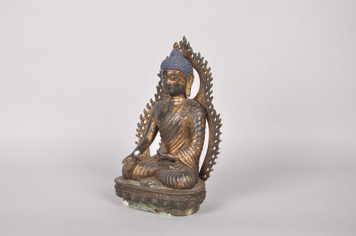 Bronze Seated Shakyamuni Statue