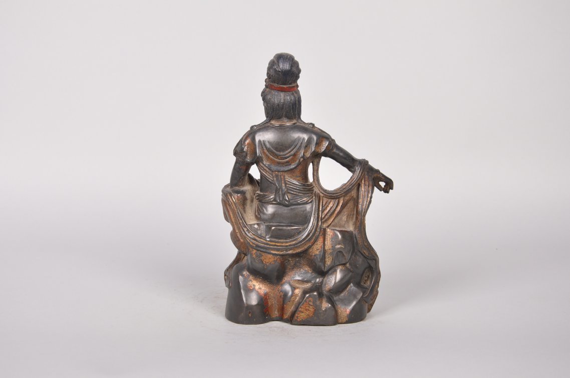 Gilt-Lacquered Bronze Guanyin, photo 7 of 9