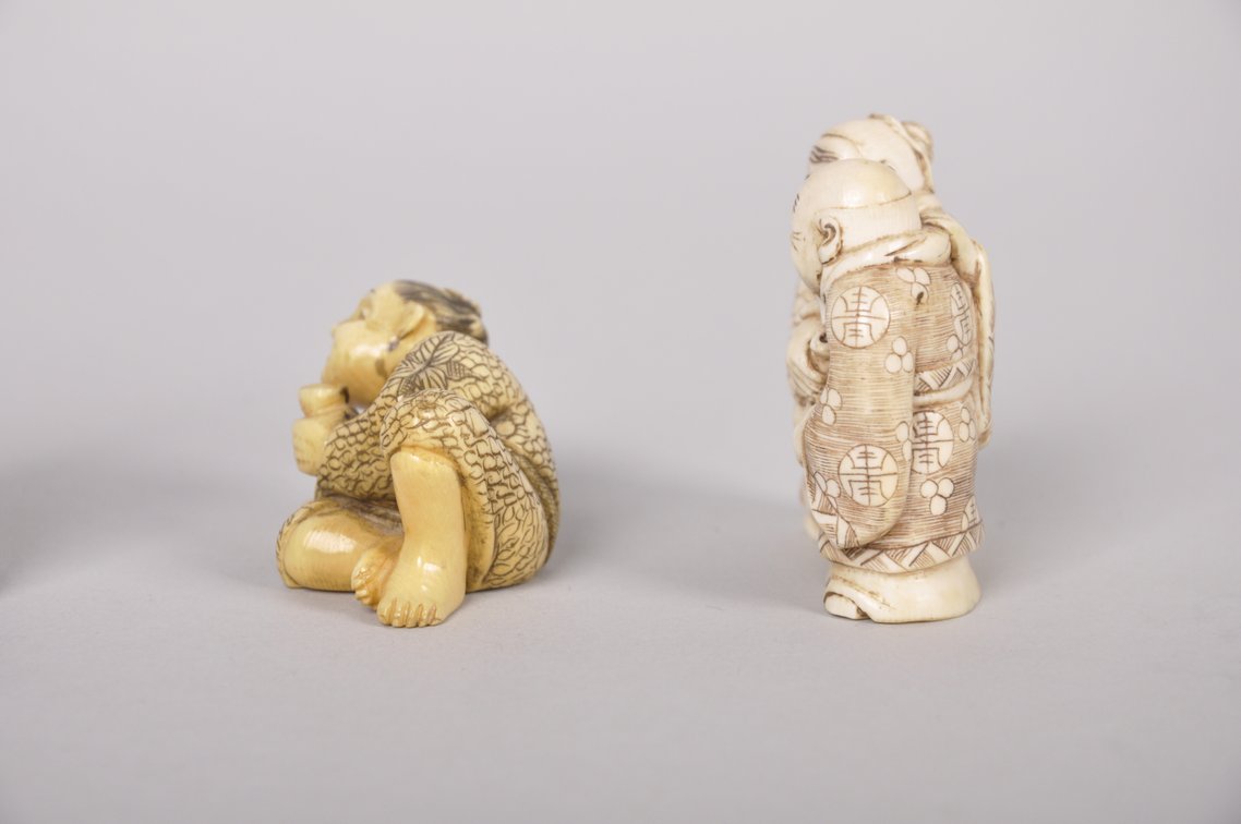 Netsuke Figure Miniature Sculptures and Koro Toppers, photo 6 of 17