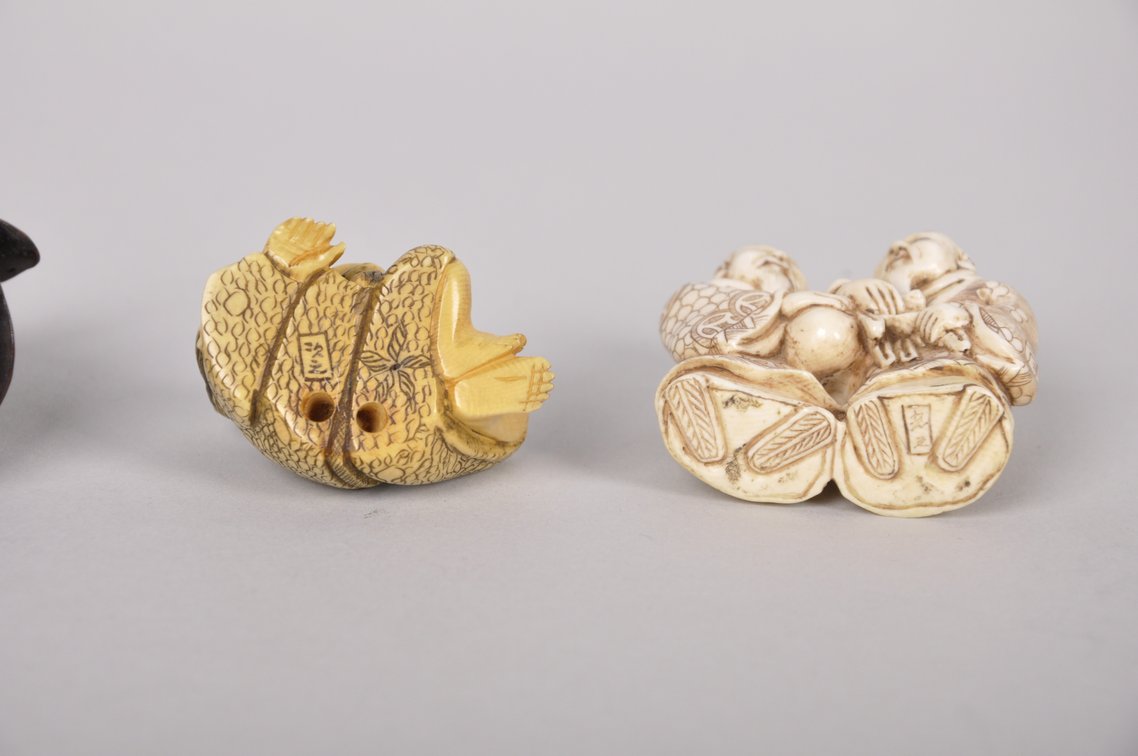 Netsuke Figure Miniature Sculptures and Koro Toppers, photo 12 of 17