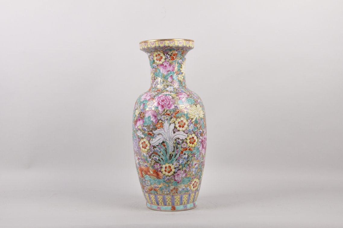 Antique Chinese Meiji Era Enamel Painted Porcelain Vase, photo 2 of 10