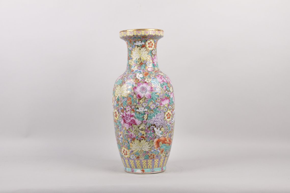 Antique Chinese Meiji Era Enamel Painted Porcelain Vase, photo 3 of 10