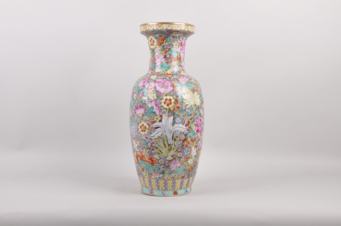 Antique Chinese Meiji Era Enamel Painted Porcelain Vase, photo 4 of 10