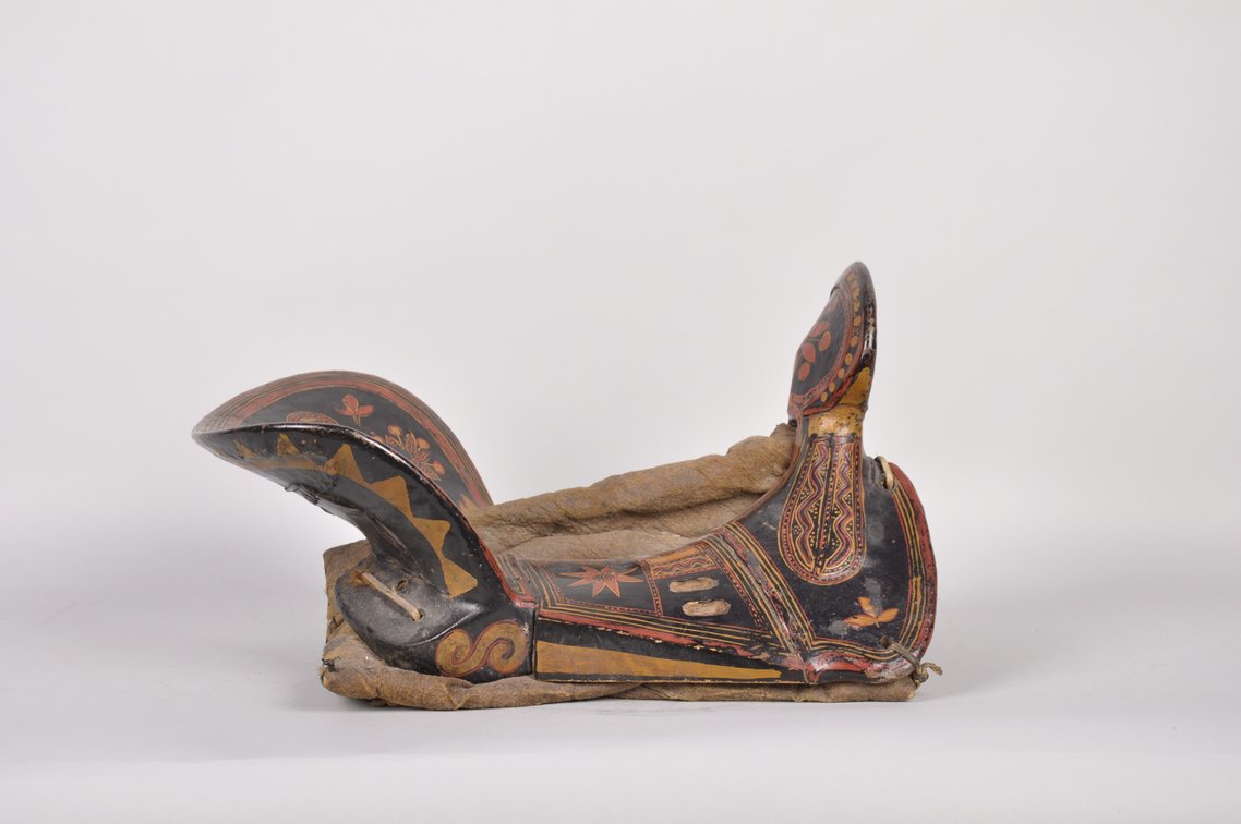 Lacquered Wood Saddle, Qing Dynasty, South China, photo 3 of 8