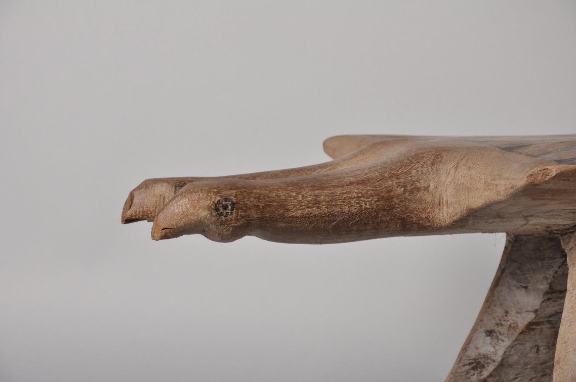 Kalapalo Vulture Double Headed Bench, Brazil, photo 3 of 8