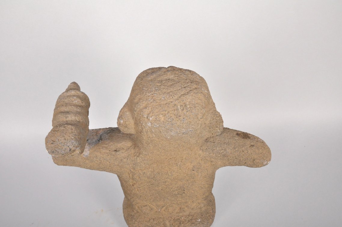 Pre-Colombian Costa Rican Figure with Trophy Heads, photo 6 of 7