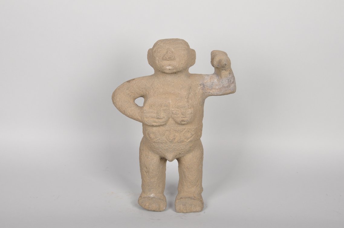 Pre-Colombian Costa Rican Figure with Trophy Heads, photo 2 of 7