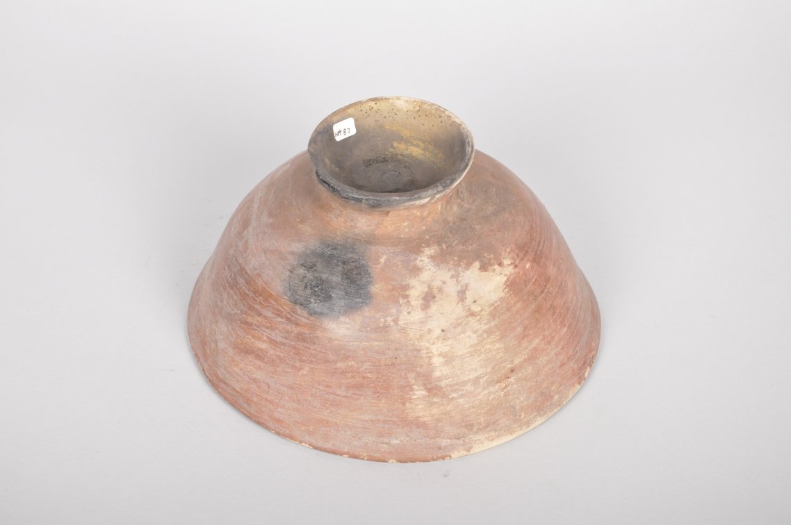 Pre Columbian Pedestal Pottery Bowl, photo 7 of 7
