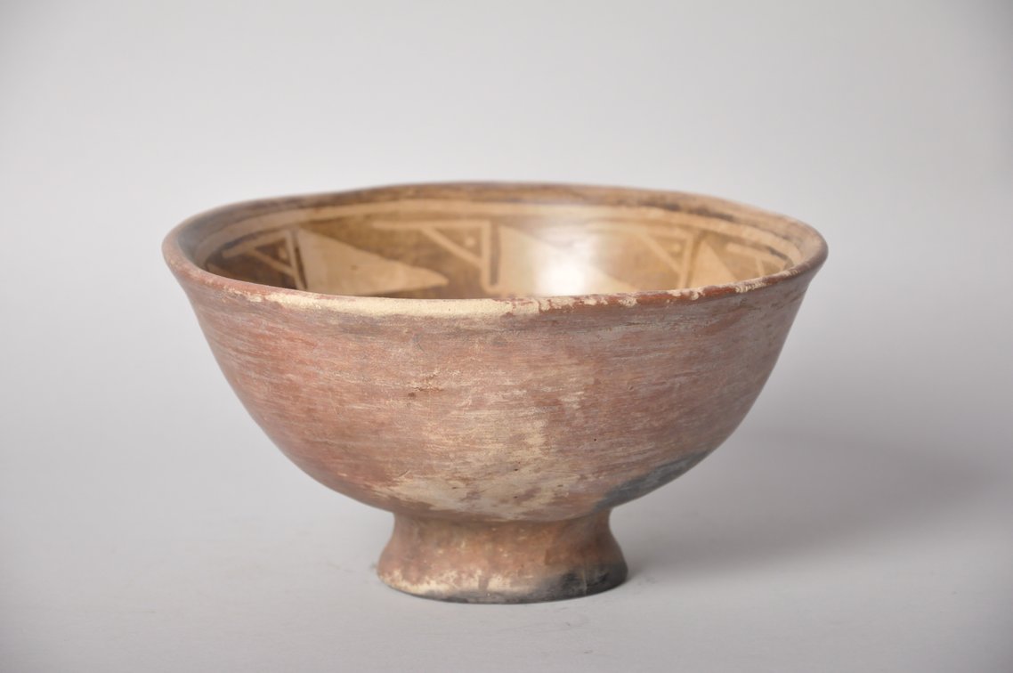 Pre Columbian Pedestal Pottery Bowl, photo 5 of 7