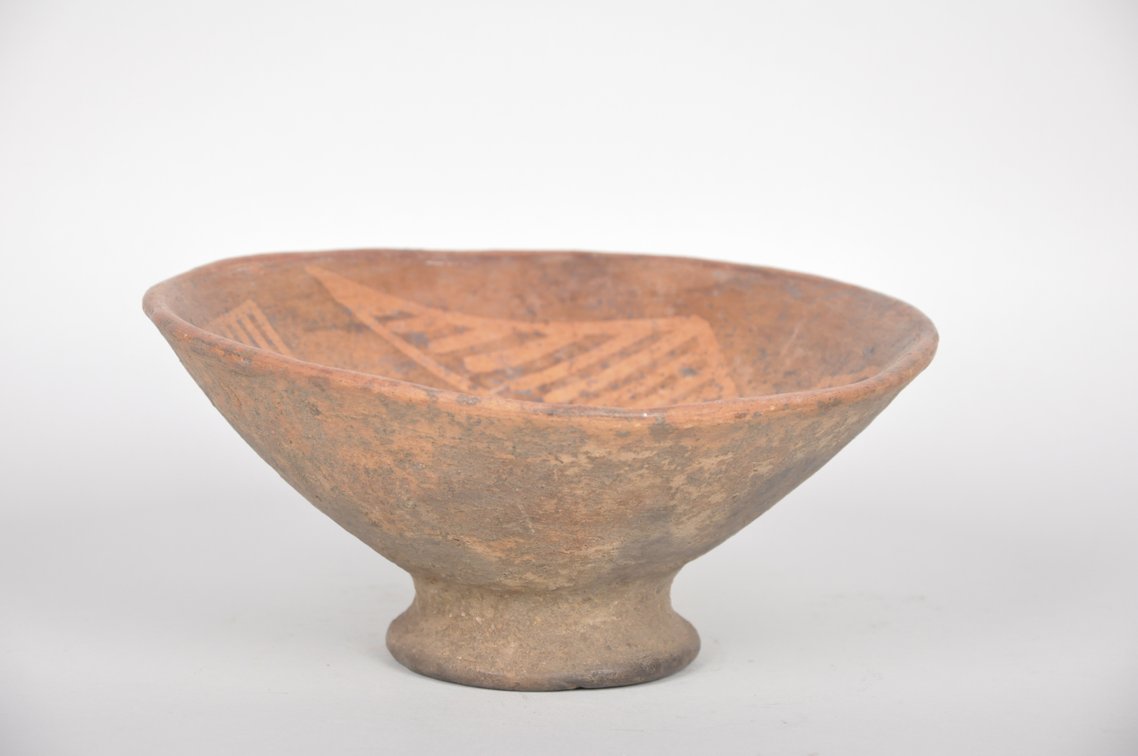 Pre Columbian Pottery Clay Bowl with a Bird Motif, photo 2 of 6
