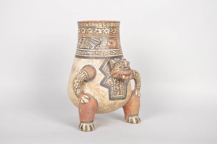 Pre Columbian Jaguar three-legged Pot from Costa Rica