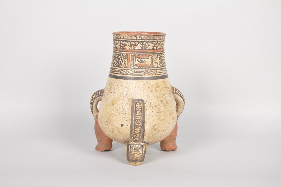 Pre Columbian Jaguar three-legged Pot from Costa Rica, photo 5 of 6
