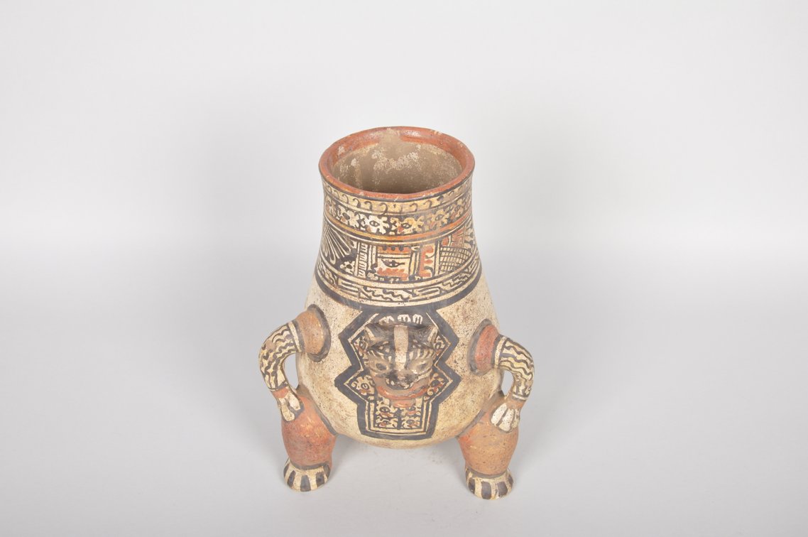 Pre Columbian Jaguar three-legged Pot from Costa Rica, photo 4 of 6
