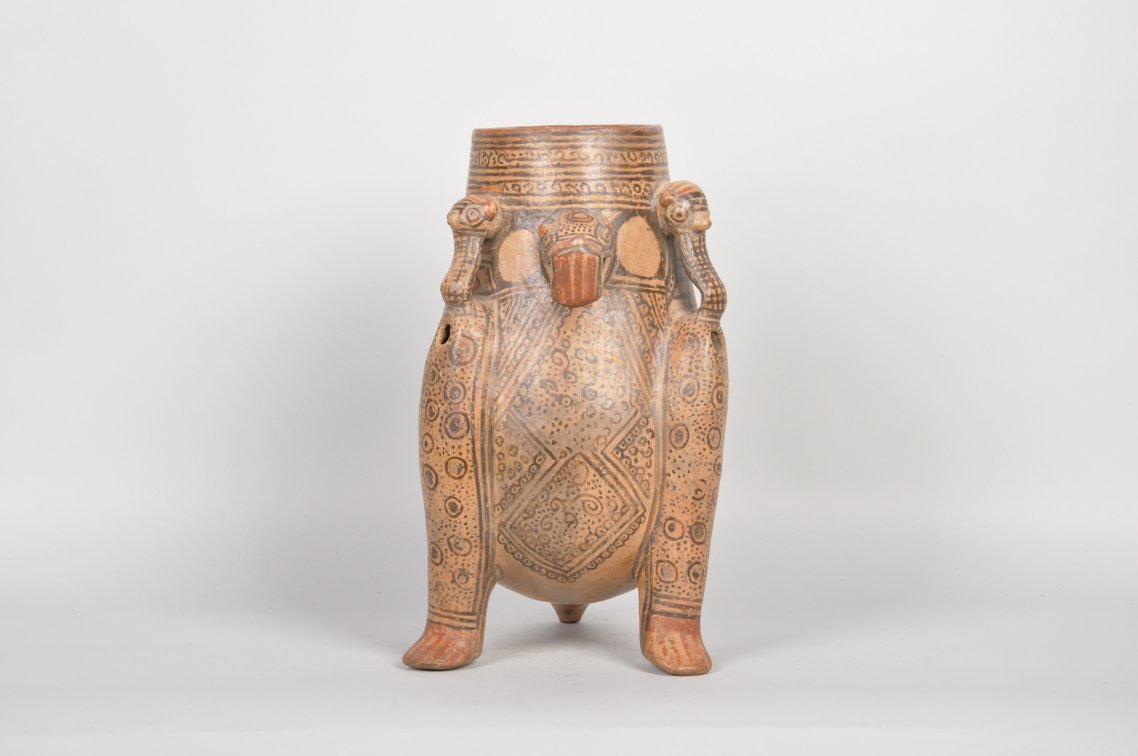 Costa Rican Jaguar Zoomorphic Vessel, photo 5 of 9