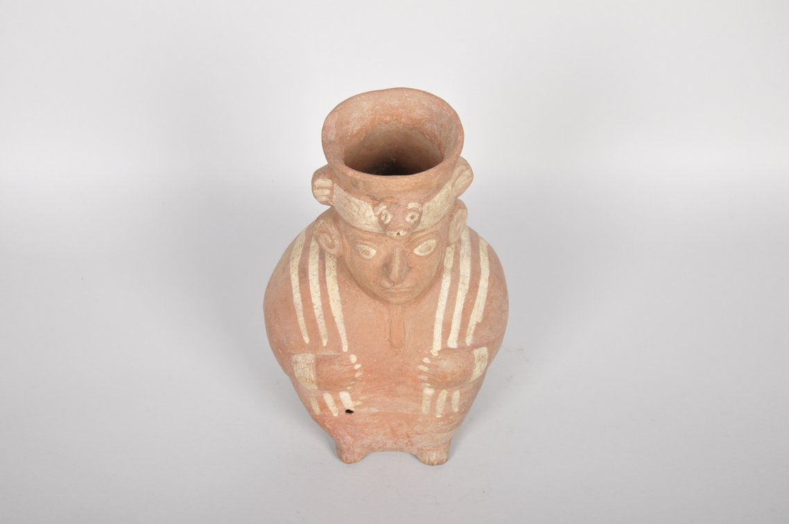 Moche Figural Ceramic Jar Lord with Jaguar Crown, photo 4 of 6