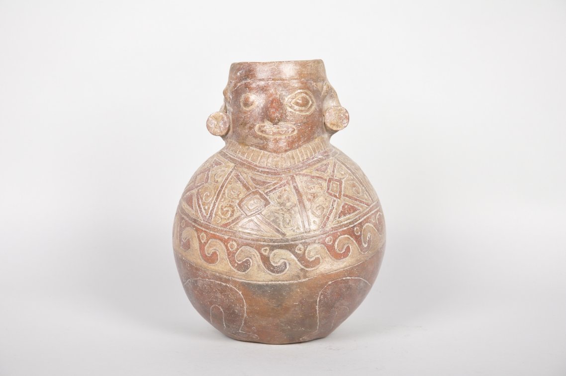 Inca Period Chancey Area Carved Effigy Pottery Vessel, photo 2 of 6