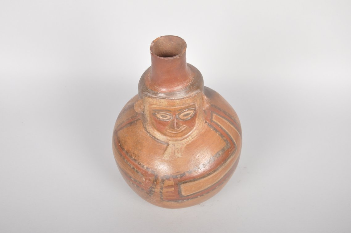 Nazca Effigy Form Polychrome Clay Vessel, photo 4 of 6