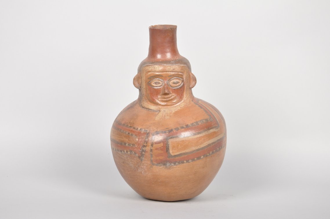 Nazca Effigy Form Polychrome Clay Vessel, photo 2 of 6