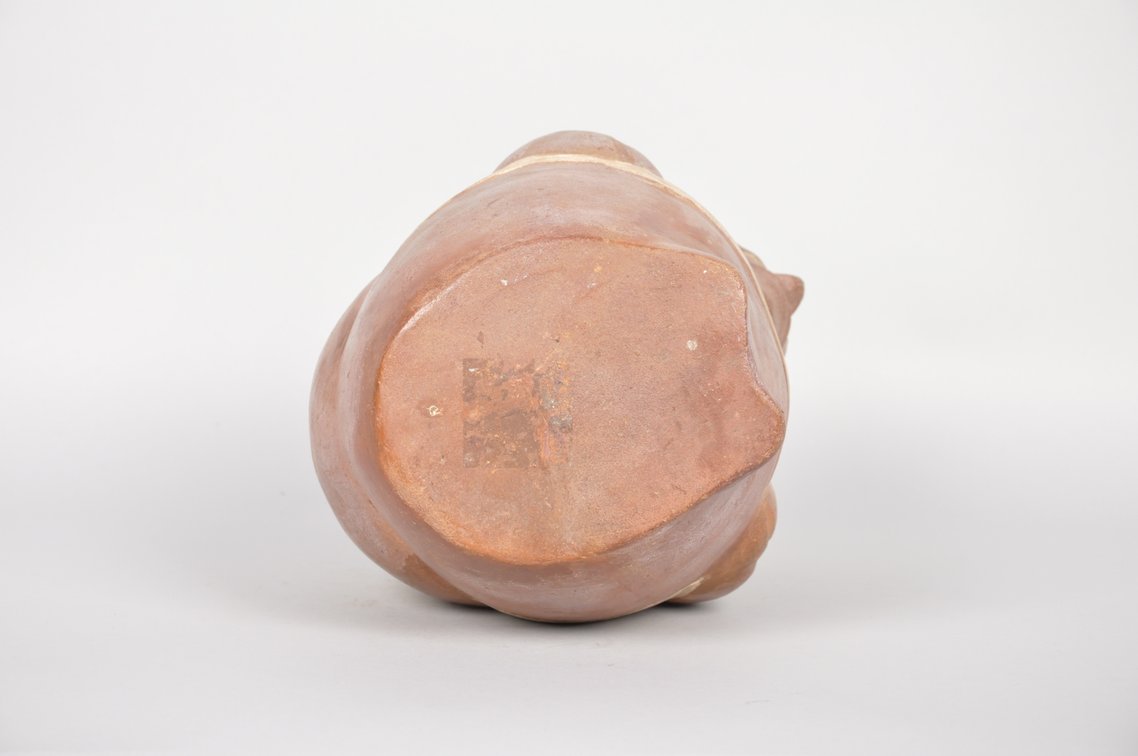 Moche Portrait Ceramic Figure with Cargedor Jug, photo 6 of 6
