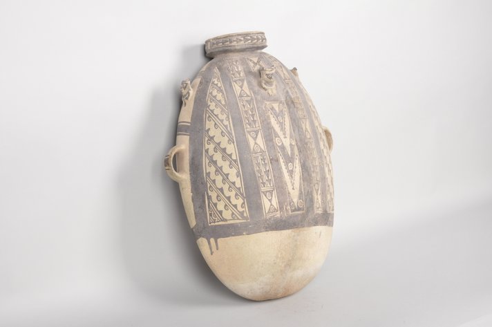 Tall Chancay Bi-Chrome Amphora Pottery Vessel
