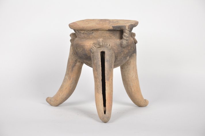 Chiriqui Costa Rican Tripod Rattle Vessel