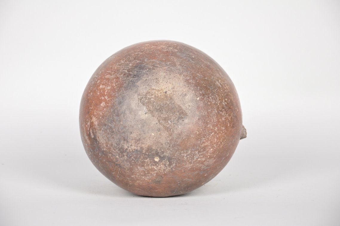 Pre-Columbian Vicus Loop Handle Face Vessel, photo 6 of 6