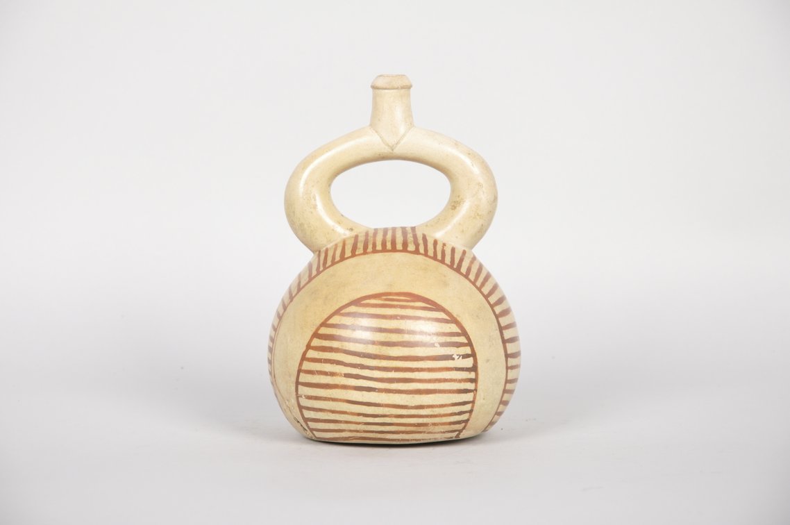Moche Stirrup Spout Ceramic Vessel, photo 4 of 7