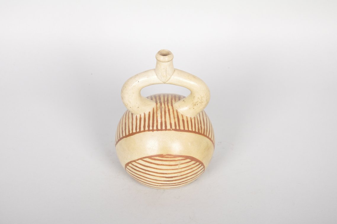 Moche Stirrup Spout Ceramic Vessel, photo 5 of 7