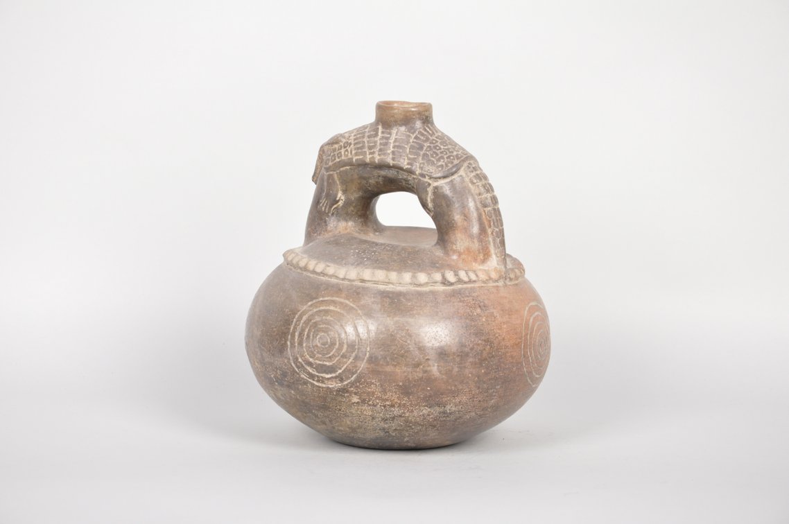 Michoacan Stirrup Spout Ceramic Armadillo Vessel, photo 3 of 6