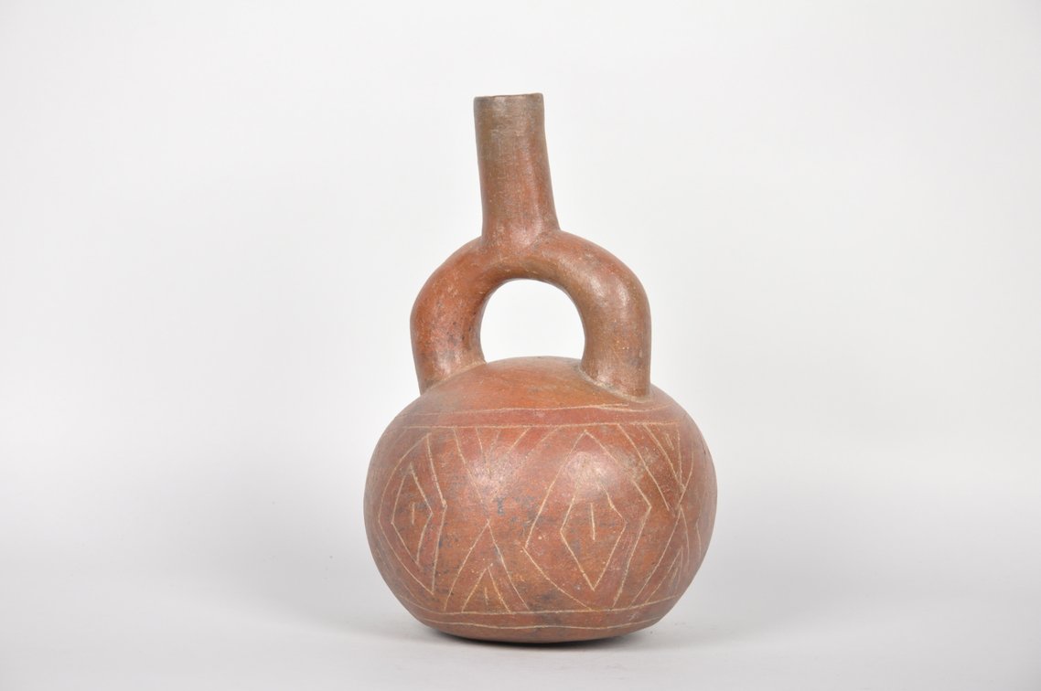 Nazca Peruvian Stirrup Vessel, photo 3 of 6