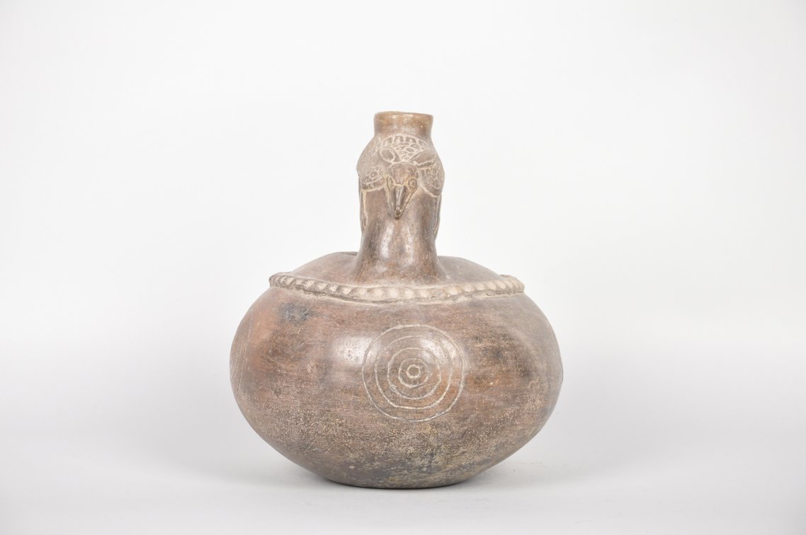 Michoacan Stirrup Spout Ceramic Armadillo Vessel, photo 5 of 6