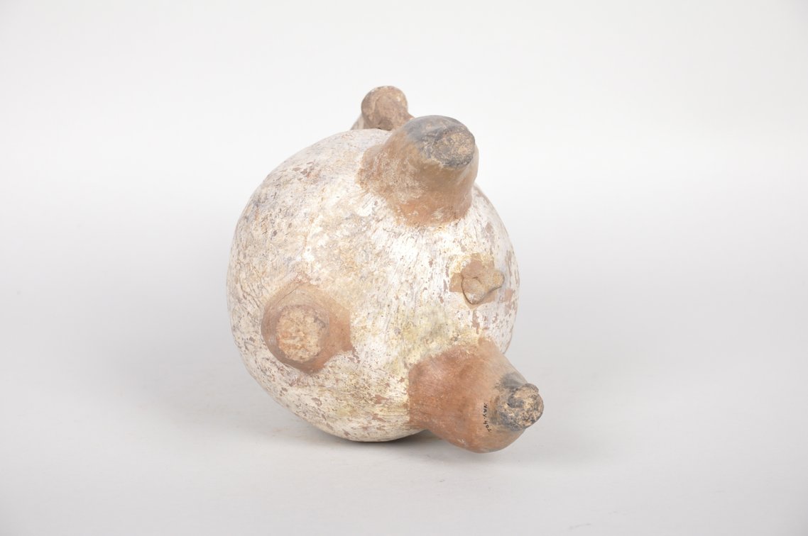 Jalisco Seated Male Nude Shaft Tomb Figure, photo 7 of 7