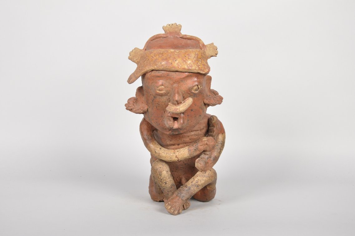 Nayarit Polychrome Hunchback Clay Figure, photo 2 of 6