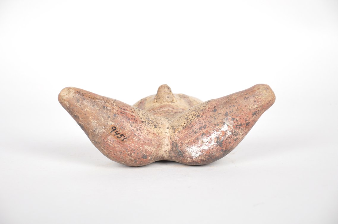 Protoclassic Period Chinesco Seated Clay Female Figure, photo 6 of 6