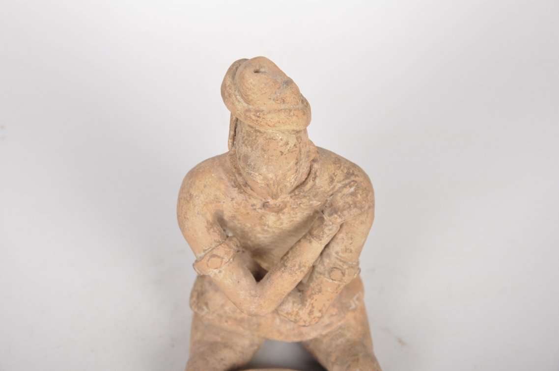 Maya Jaina Seated Priest Figure, photo 4 of 6