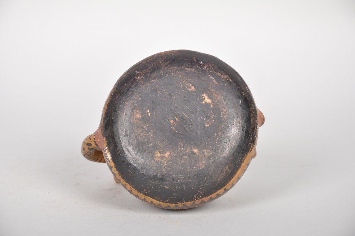 Pre Columbian Two Cat Handled Panted Vessel, photo 6 of 6