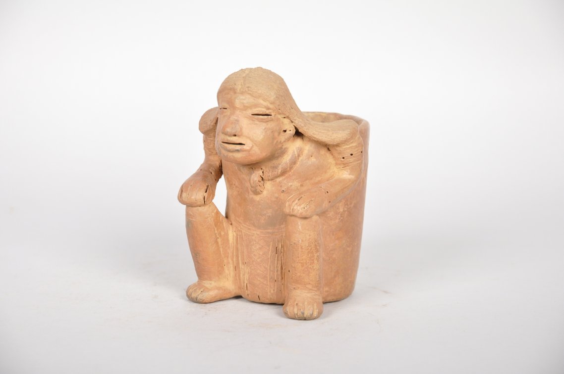 Calima Pottery Man and Woman Cargador Vessels, photo 3 of 13