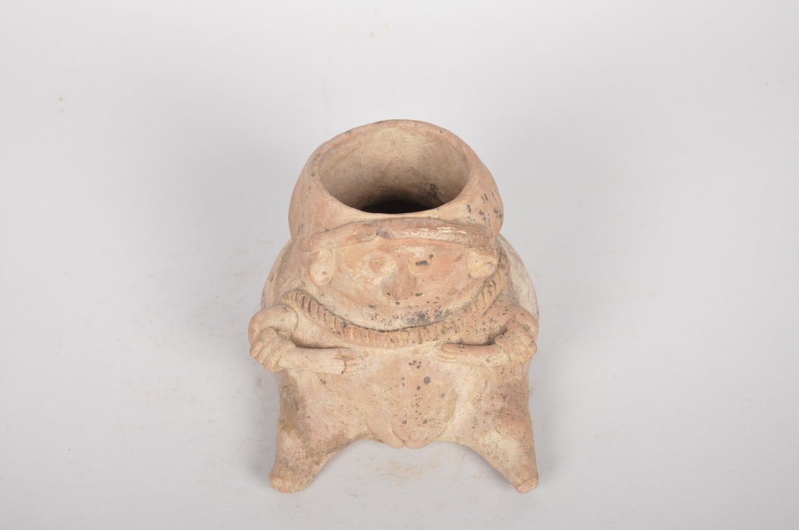 Paquime Casas Grandes Effigy Plum Body Female Figure Vessel, photo 4 of 6