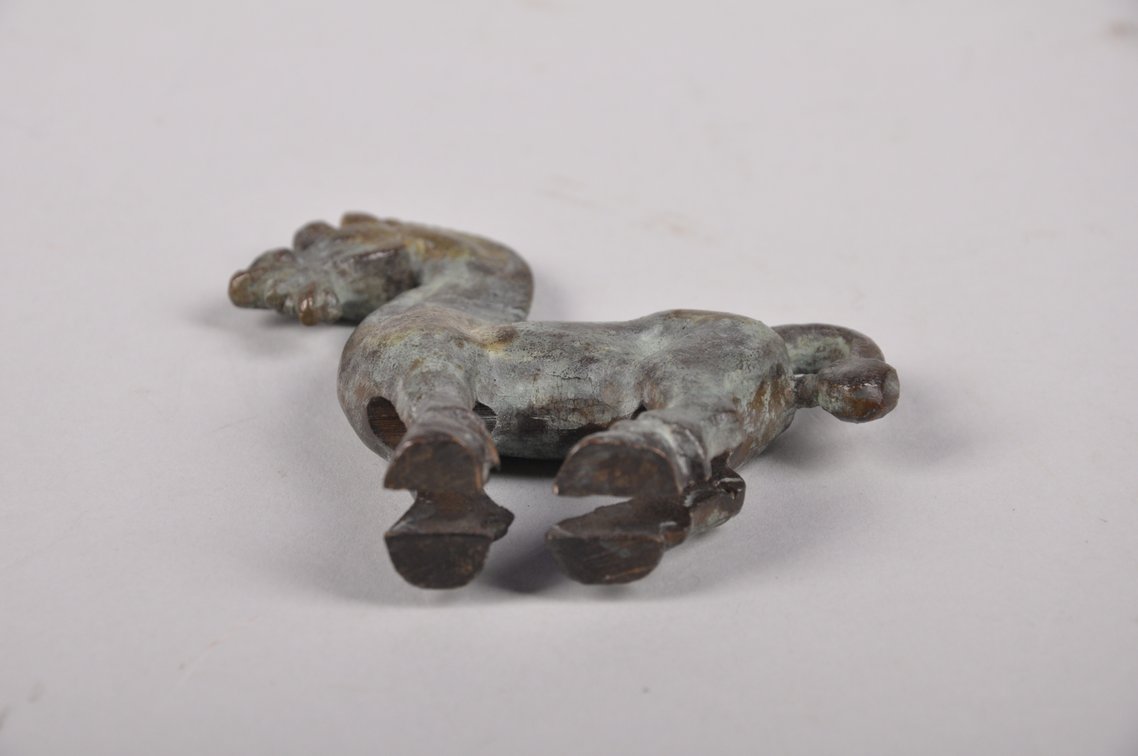 Ancient Bronze Zhou Dynasty Zoomorphic Horse Amulet, photo 6 of 7