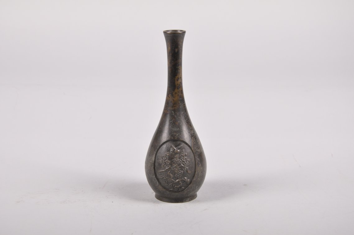 Pair of Bronze Japanese Vases, photo 2 of 8