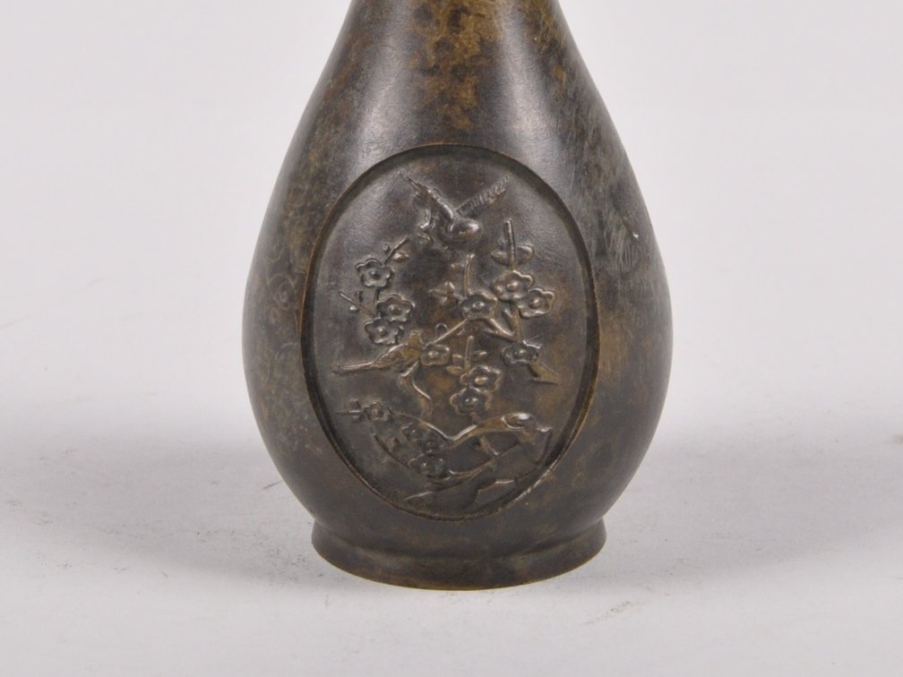 Pair of Bronze Japanese Vases, photo 4 of 8