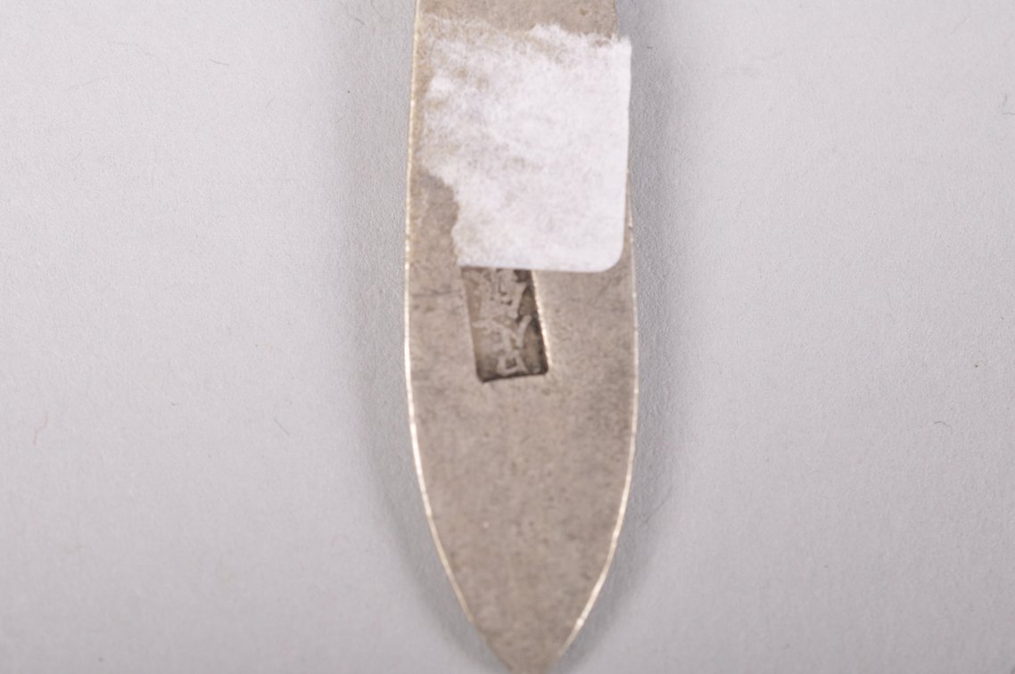 Silver Colored White Bronze Chinese Hairpins and Pendant, photo 17 of 22