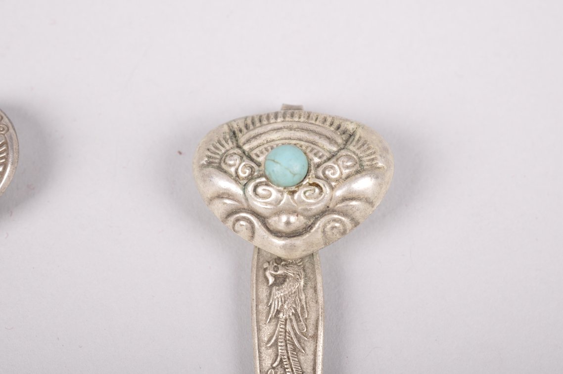Silver Colored White Bronze Chinese Hairpins and Pendant, photo 18 of 22